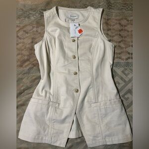 Women's Cream Sleeveless Jacket